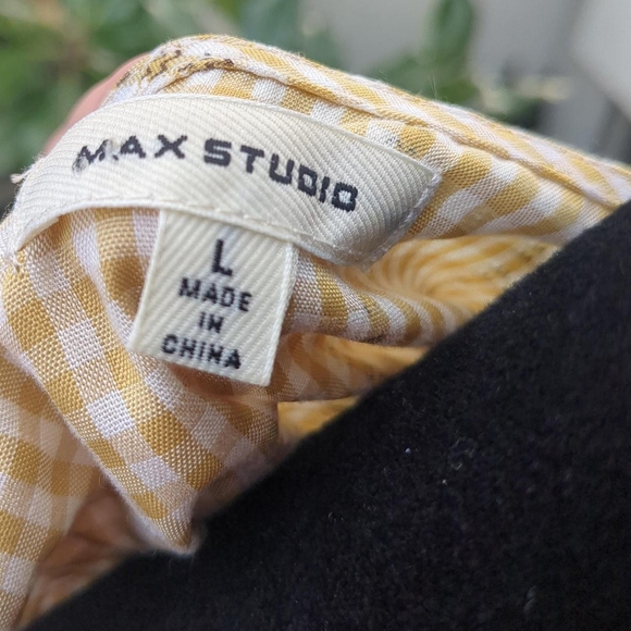 Max Studio Yellow Gingham V-Neck Blouse - Picture 4 of 6